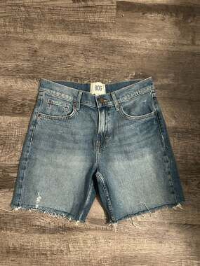 BDG 90s Longline Raw Hem Denim Shorts Size 27